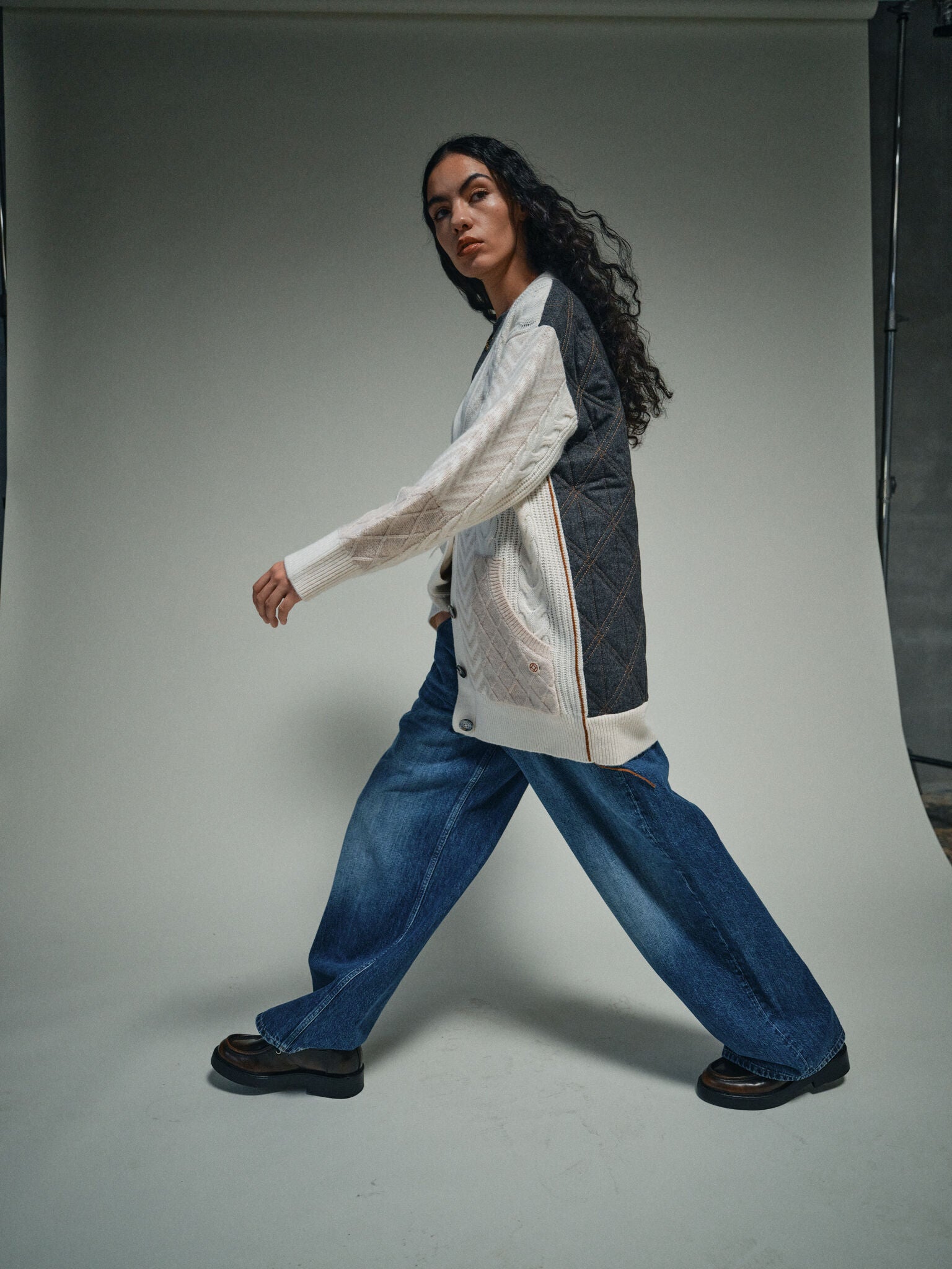 Modelshot / Ecru / Detail